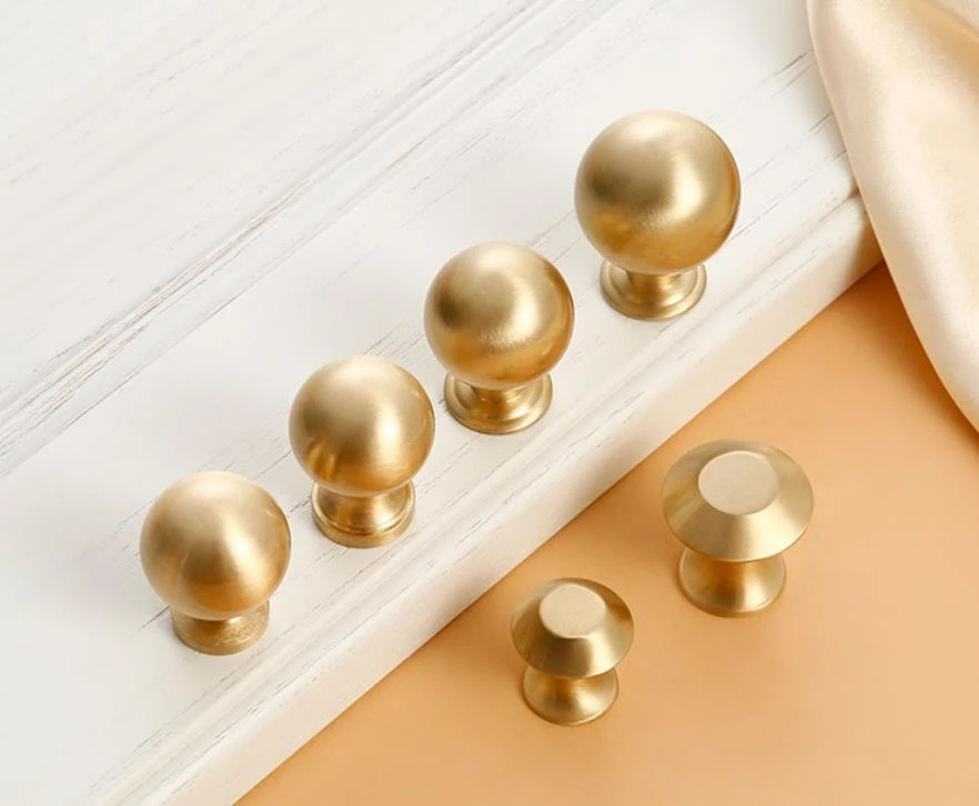 antique brass handles (5)